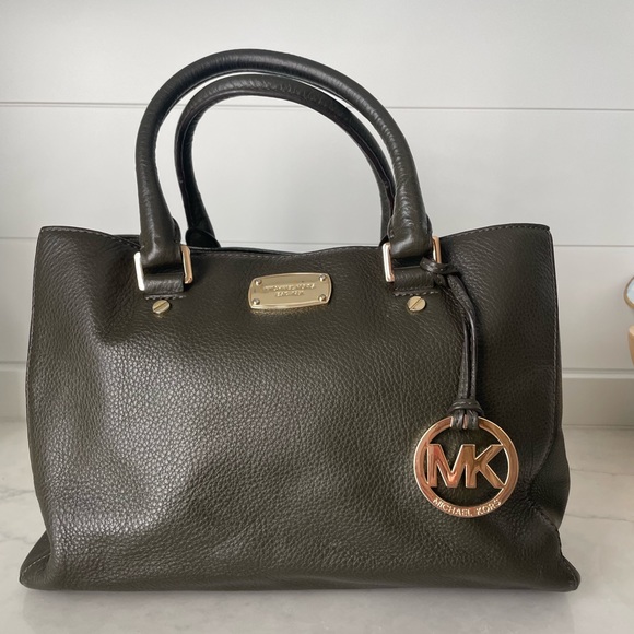 Michael Kors Handbags - Michael Kors Bag